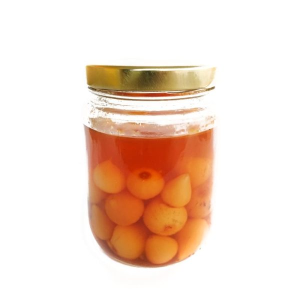 Apa manfaat bawang putih lanang dan madu? Image result for madu bawang lanang Kombinasi antara bawang putih dan madu diketahui mampu menurunkan kolesterol, tekanan darah, mencegah penyumbatan darah, hingga menjaga pembuluh darah agar tidak menjadi kaku. Selain itu, rutin mengonsumsi bawang putih dan madu juga dapat membantu menurunkan risiko penyakit jantung dan juga stroke